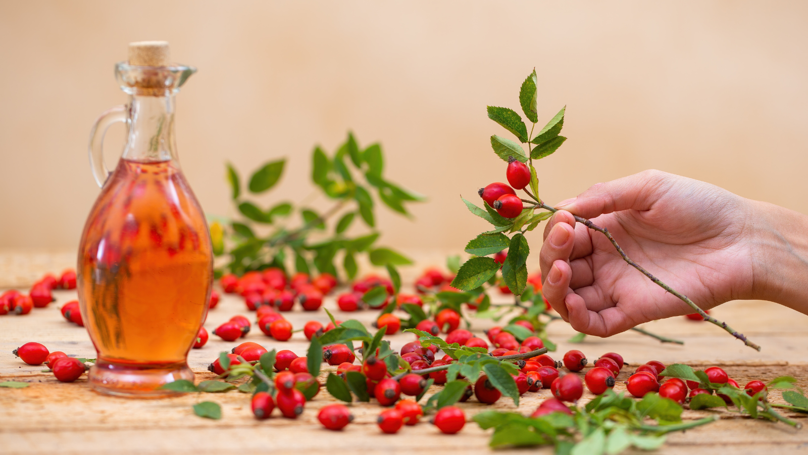 Glow Naturally: The Power of Rosehip Oil in a Brightening Face Cream