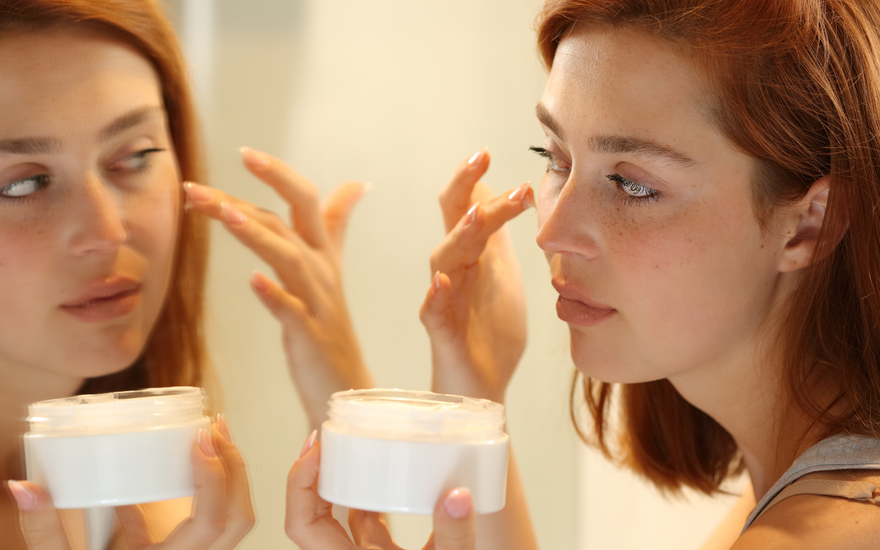 How an Oil Balance Face Cream Keeps Your Skin Hydrated Without the Grease