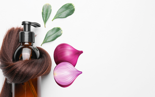 The Benefits of Onion Extract in Hair Care: How Our Onion Shampoo Promotes Hair Growth